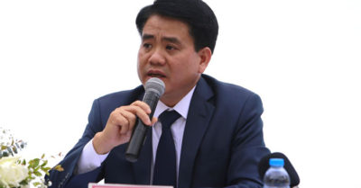 Chủ tịch Hà Nội khuyên con ở yên trong nhà 3 tháng tại Mỹ
