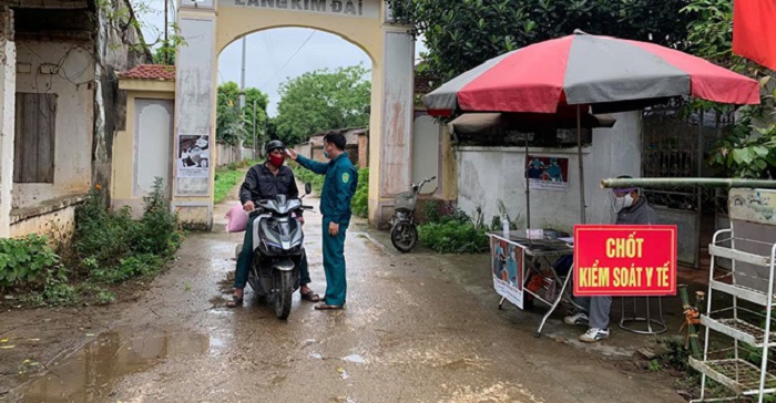 Thêm 2 ca nhiễm Covid-19 mới ở ‘ổ dịch’ Hạ Lôi, Việt Nam có 262 bệnh nhân
