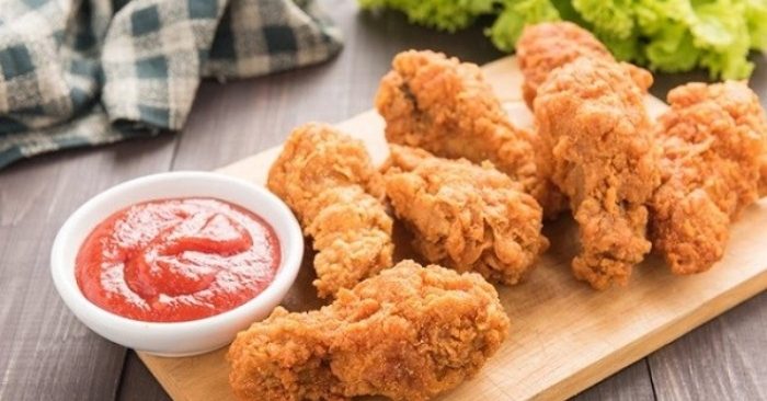 Cách làm gà rán KFC thơm ngon, giòn rụm như ngoài hàng