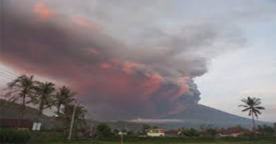 Indonesia: Núi lửa Merapi phun trào, cảnh báo hàng không mức cao nhất