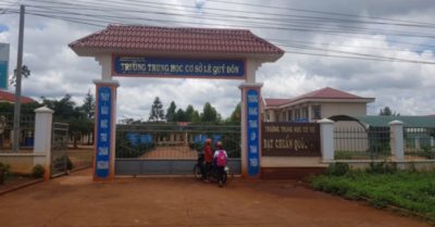 Phụ huynh phản ánh nhà trường thu tiền ‘trực đánh trống và vệ sinh’ 150.000 đồng/học sinh