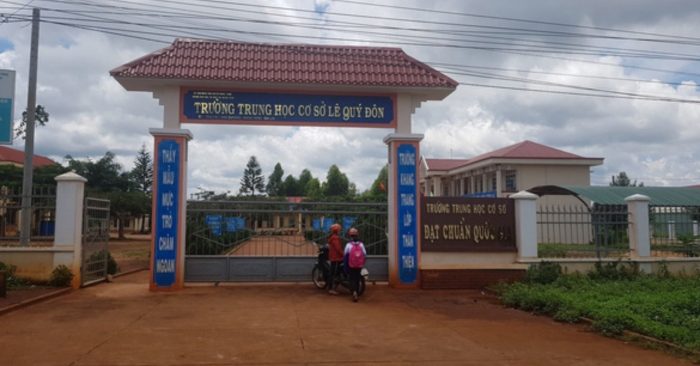 Phụ huynh phản ánh nhà trường thu tiền ‘trực đánh trống và vệ sinh’ 150.000 đồng/học sinh