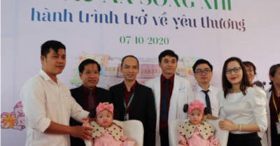 Song Nhi rạng rỡ về với gia đình trước khi trải qua 4 cuộc phẫu thuật hoàn thiện các cơ quan