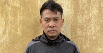 Mẹ công an ‘xịn’ đưa tiền cho cảnh sát hình sự rởm nhờ chạy việc