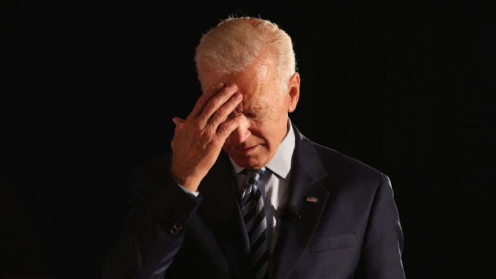 Joseph Robinette Biden, Jr. (còn gọi là Joe Biden; /ˌrɒbɪˈnɛt ˈbaɪdən/; sinh ngày 20 tháng 11 năm 1942) là một chính trị gia người Mỹ