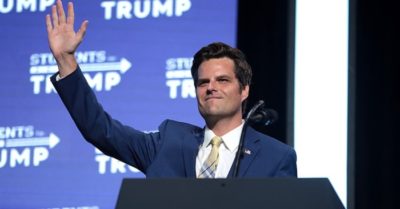 Nghị sĩ Mỹ sẵn sàng từ chức tại Hạ viện để bào chữa cho ông Trump