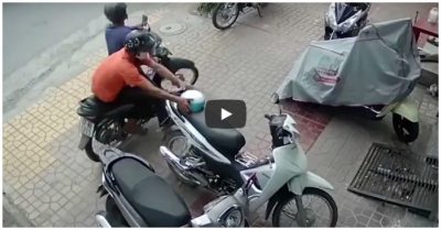 Video khoảnh khắc thanh niên trộm mũ bảo hiểm nhưng gặp chủ xe máy cao tay