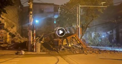 Video nhà 3 tầng bất ngờ đổ sập khiến người xem kinh hãi