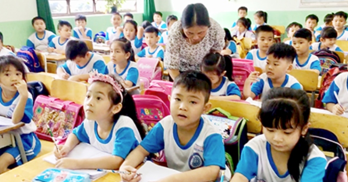 Hà Nội tạm dừng học