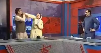 Video Nữ nghị sĩ xông vào tát nam đồng nghiệp ngay trên sóng truyền hình