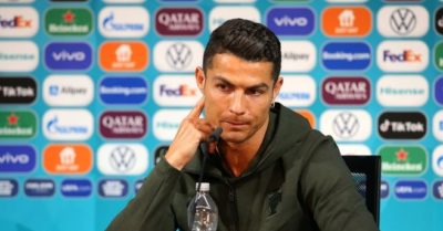 UEFA dọa trừng phạt cầu thủ học đòi Ronaldo, tự ý di chuyển chai nước của nhà tài trợ