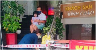 Vợ mất vì Covid-19, cả nhà con gái F0, ông ngoại xoay xở một mình chăm cháu