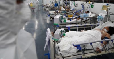 Cập nhật tối 31/8: Cả nước hơn 460.000 ca nhiễm, 11.000 người tử vong; Mưa ngập sâu 2 mét, người dân leo lên gác gọi điện cầu cứu