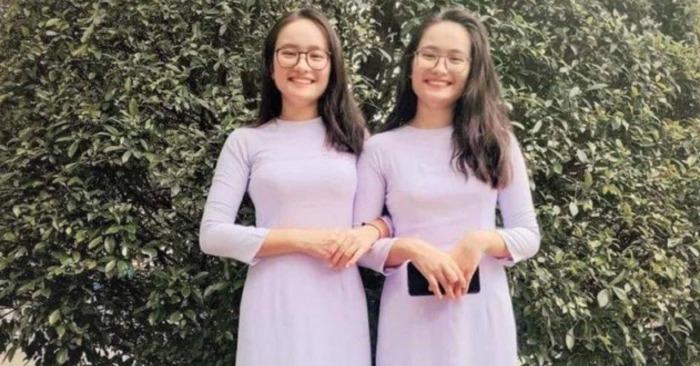 chị em song sinh