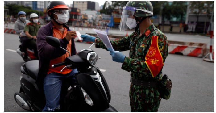 giấy đi đường