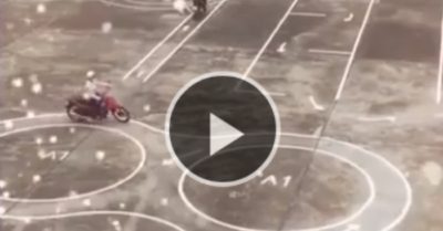 Video: Khi phụ nữ thi bằng lái xe máy và… vòng số 8 không lối thoát