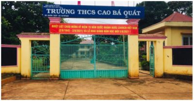 Hàng chục giáo viên gặp khó khăn vì trường chậm trả lương do thiếu hiệu trưởng, mặc dù tiền có sẵn
