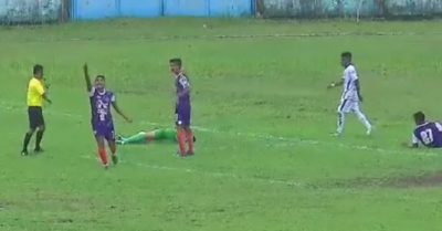 Video: Thủ môn qua đời sau va chạm trên sân bóng