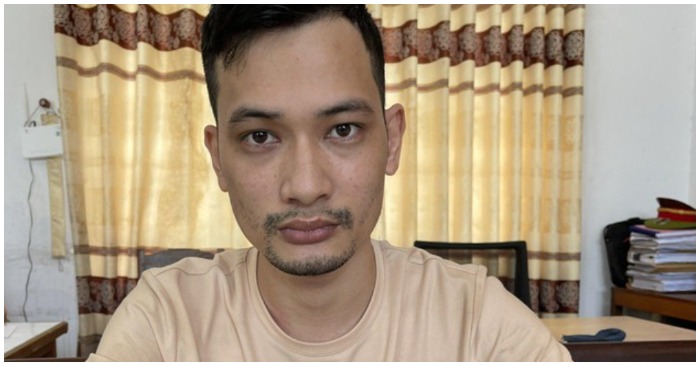 Lưu Mạnh Tuấn tại cơ quan công an (ảnh chụp màn hình trên báo Tiền Phong).