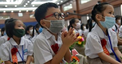 Hỏa tốc: Hà Nội tạm hoãn đưa học sinh lớp 1 – 6 học tại trường