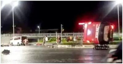 Xe khách lật giữa đường ở Ninh Bình, ít nhất 4 người thiệt mạng