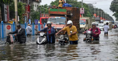 Mưa kỷ lục trong 37 năm làm tê liệt thành phố ở Ấn Độ, 10 người chết do điện giật